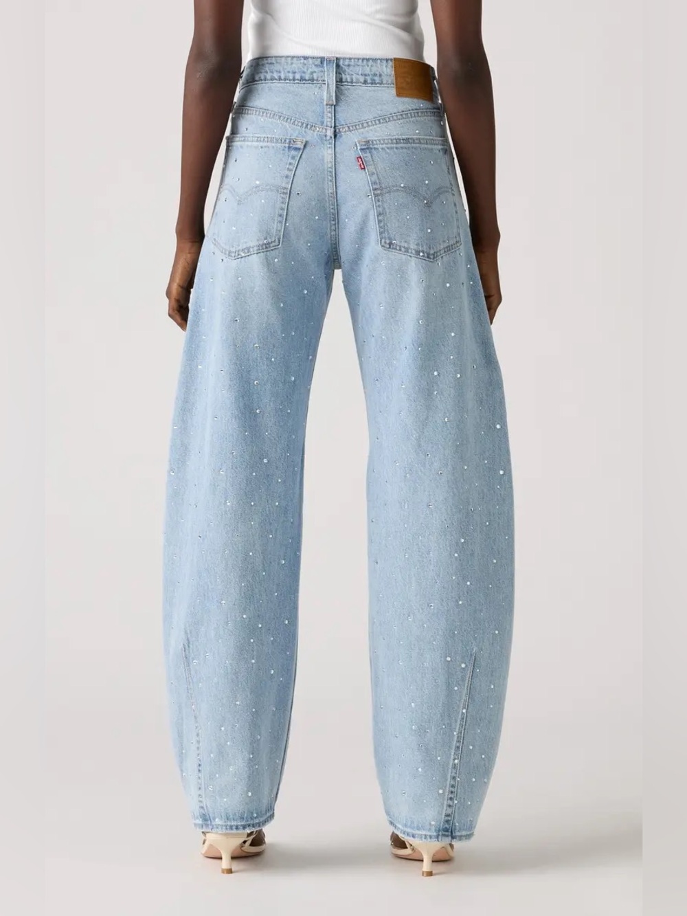 Levi’s Baggy Dad Barrel Jeans in Dazzle Me - Picture 4 of 6